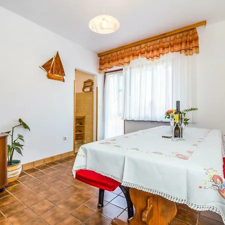 Apartment Kapovica *